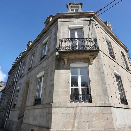 Napoleon Gare N2 Studio Lumineux Bylocly Pontivy Exterior photo